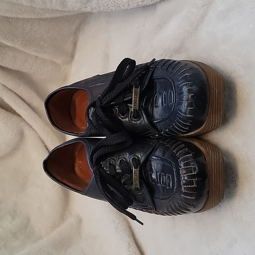 Famolare Wedges